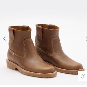 Roots leather Shorty boot tribe size 8